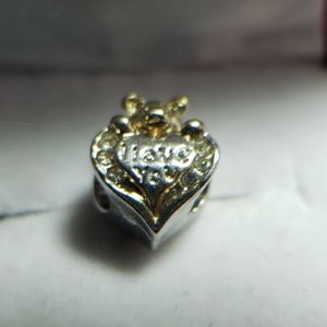 ✅6/$20.    🐻Euro charm